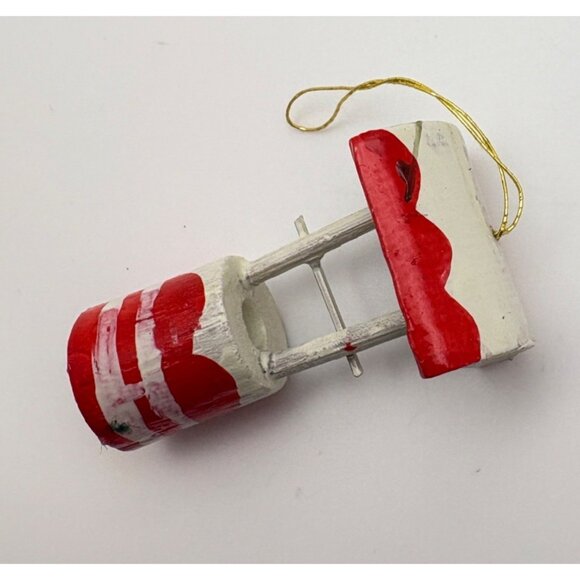 Vintage Wishing Well Christmas Ornament Mini Red White Hand Painted - Picture 4 of 6